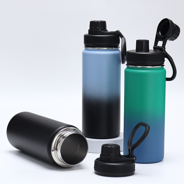 CUPS WATER BOTTLES/Water bottles travelling